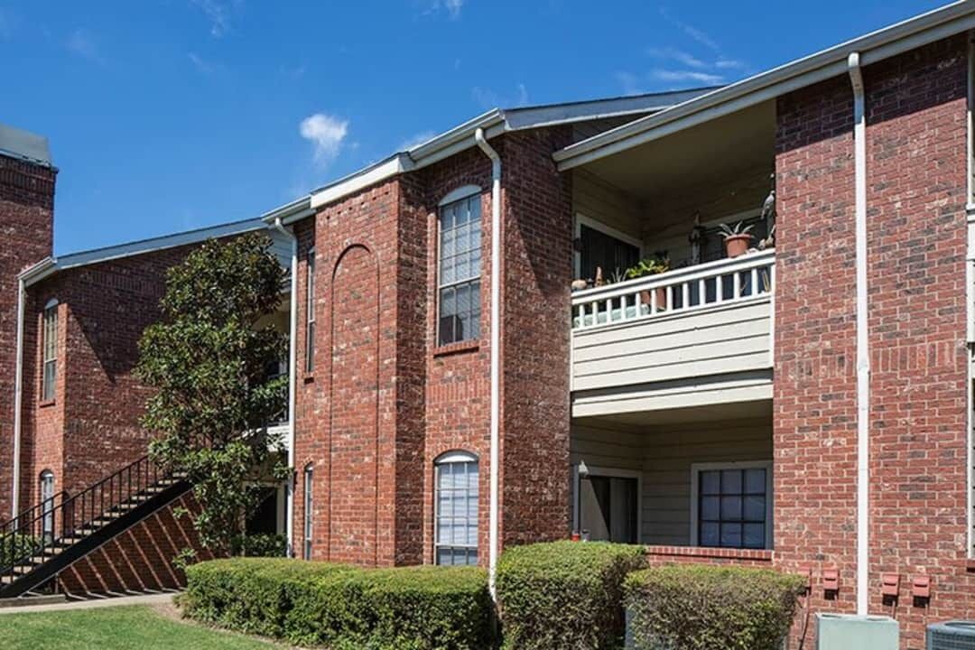 Peaceful getaway in North Dallas