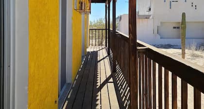 PRIVATE, COMFORTABLE & SPACIOUS! NEAR THE MARINA, BEACHES & DOWNTOWN! CONDO 302