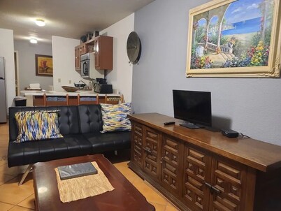 PRIVATE, COMFORTABLE & SPACIOUS! NEAR THE  MARINA, BEACHES & DOWNTOWN! CONDO 302