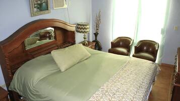 2 chambres, fer et planche Ă repasser, Wi-Fi gratuit, draps fournis