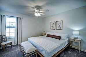 2 bedrooms, desk, iron/ironing board, free WiFi