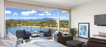 Stunning Oceanfront Home @ Kalapaki Bay, AC, Sleeps 8