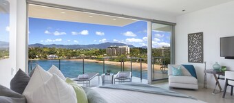 Spectacular Oceanfront Penthouse, AC, Sleeps 6