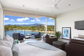 1 室のベッドルーム、セーフティボックス (室内)、アイロン / アイロン台、WiFi (無料)