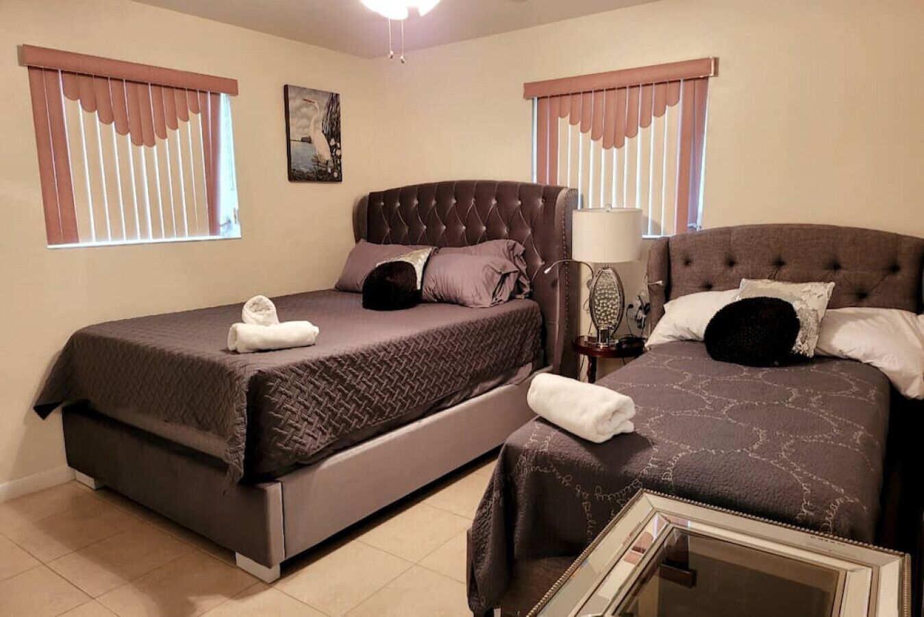 Family Pet 4/3 Heated pool Airport Beach Hard Rock