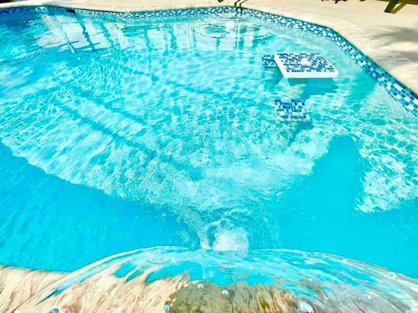 Außenpool, beheizter Pool