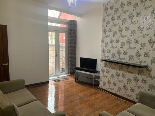 3/4 bed house in Manchester