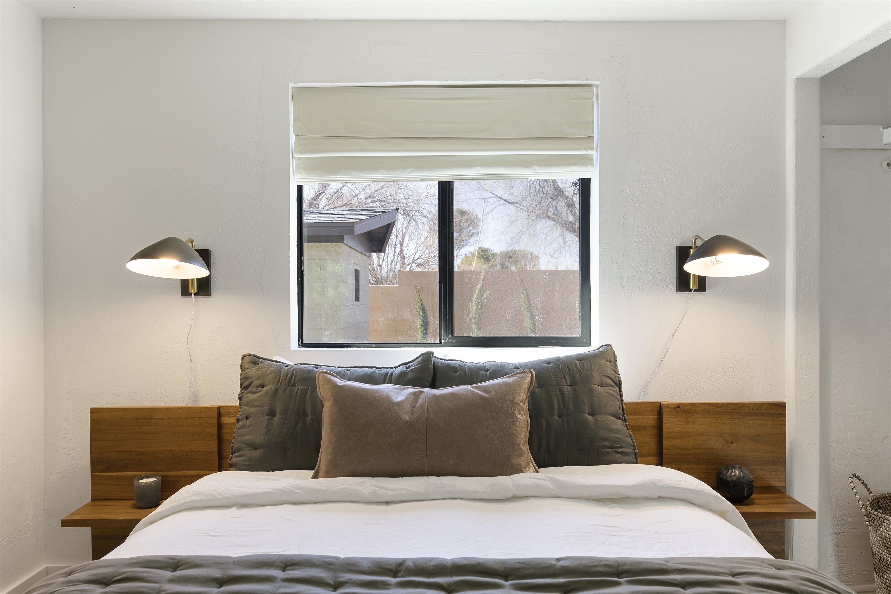 1 slaapkamer, een strijkplank/strijkijzer, reisbedje, gratis wifi