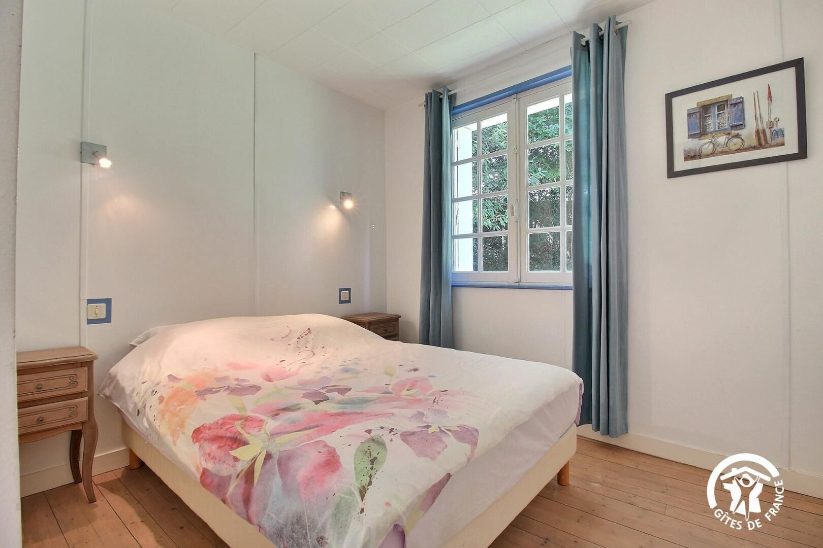 2 bedrooms, iron/ironing board, travel crib, free WiFi