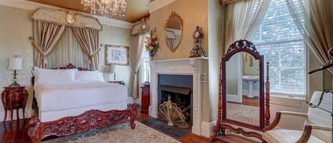 1 bedroom, desk, iron/ironing board, WiFi