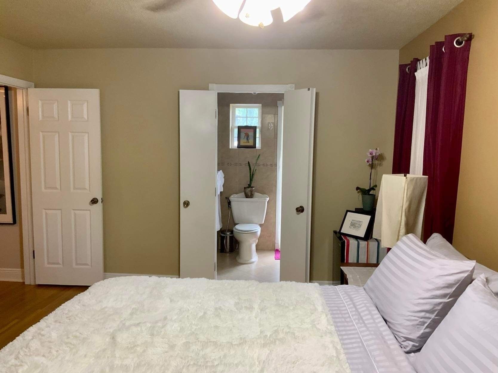 Private Suite in Beautiful Villa-Like Shared Home<br><br>   