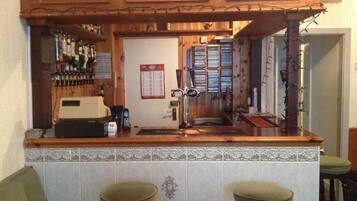 Bar (en la propiedad)
