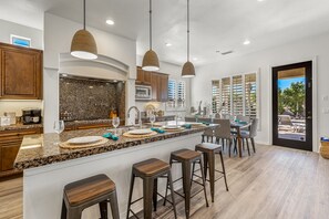 Dining - Cool Cabana: Water Slide! Golf Package! EV Charging! (Indio)