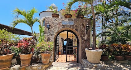 Luxury Villa Casa Matuta @ Mismaloya-Full Staff