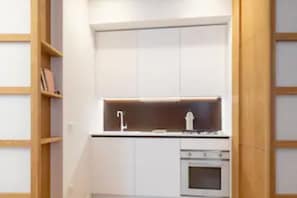 Fridge, microwave, oven, stovetop - Hostmate - Milano - Birolli (Milano)