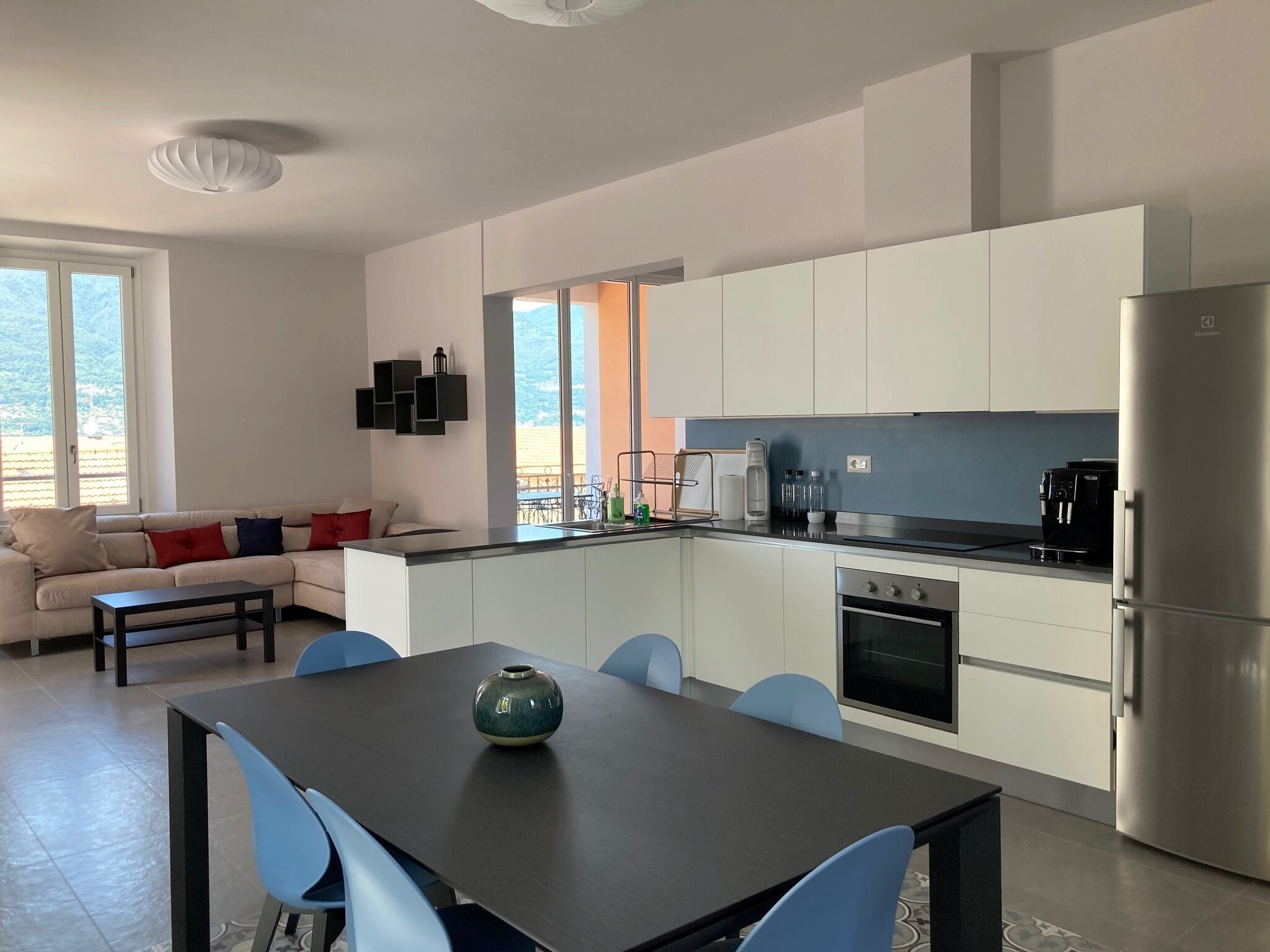 High comfort flat in village center 3 min from beach