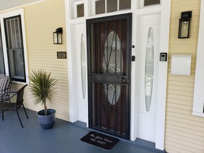 Exterior detail - The Ybor House - Vintage Bungalow in Central Tampa (Tampa)
