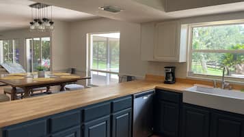 Microwave, stovetop, dishwasher