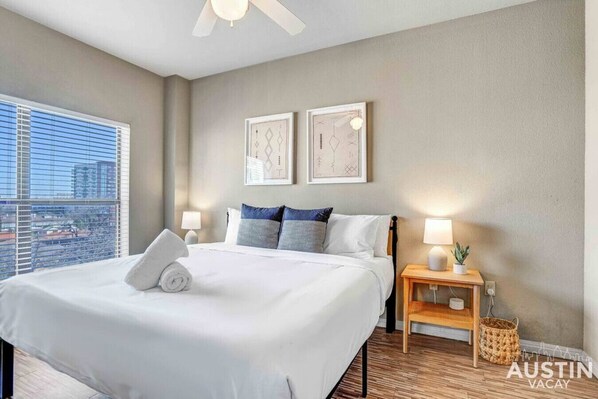 3 bedrooms, desk, iron/ironing board, free WiFi