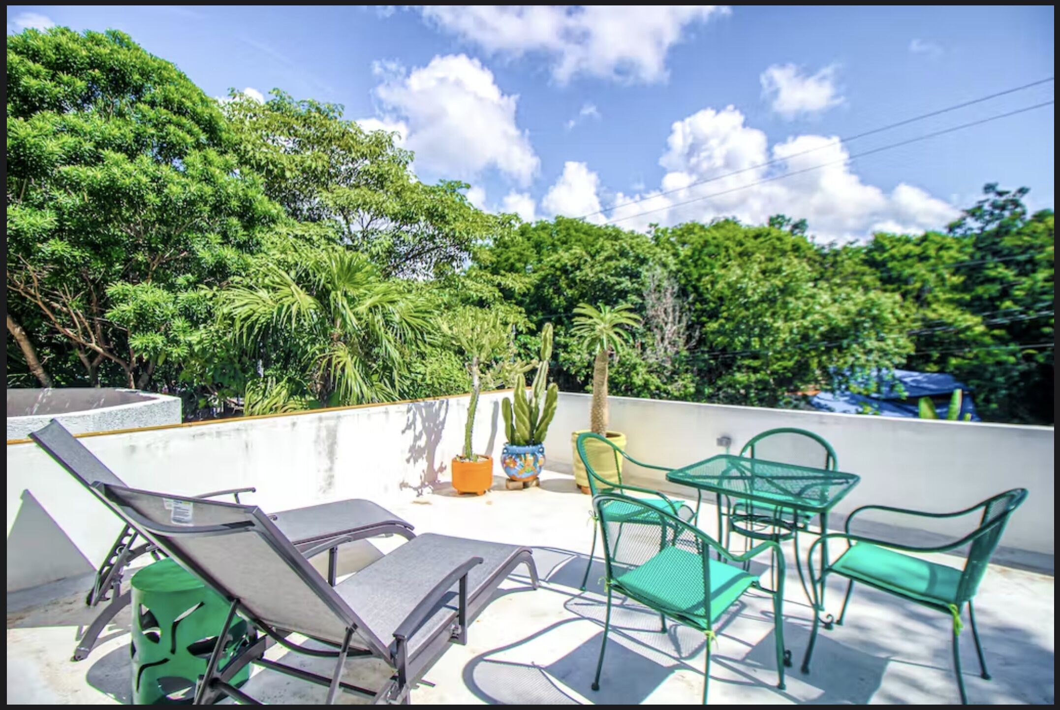 URBANEDEN*  HUGE PRIVATE HOME-CASA* BEAUTIFUL* SERENE*  PERFECT LOCATION*