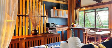 AccĂšs au Wi-Fi (inclus), literie fournie