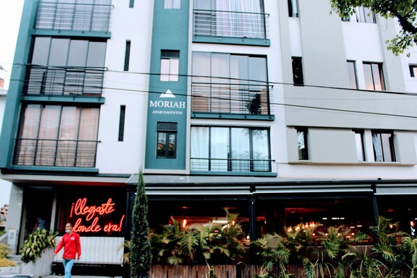 Exterior detail - Hermoso Apartaestudio a 3 cuadras de la Estación Metro (Bello)