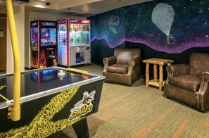 Spielezimmer