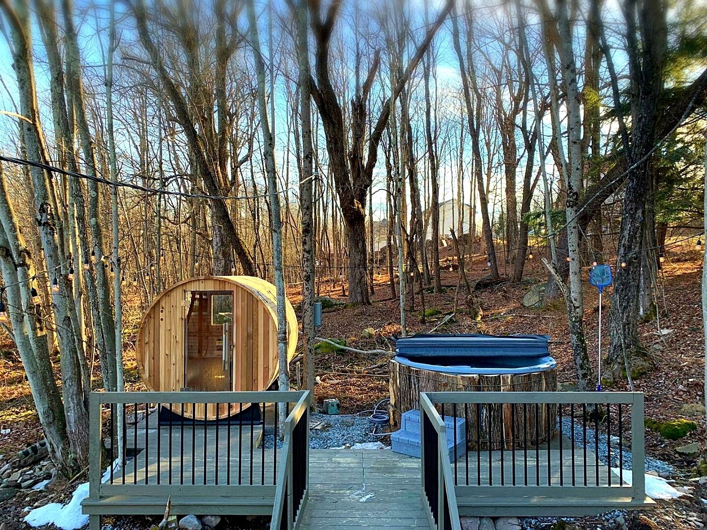 New Hurleyville, Cozy 3 bed + Hot tub + Fireplace