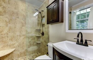 Combined shower/tub