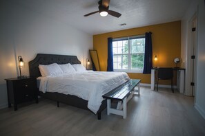 3 soverom, skrivebord, strykejern/-brett og wi-fi (inkludert)