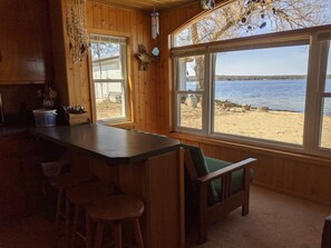 Fridge, microwave, oven, stovetop - A Perfect lake front Cottage (Kalkaska)
