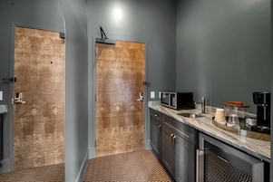 奢华客房 | 埃及棉床单、高档床上用品、加厚床垫、特色装修