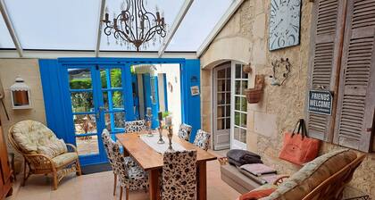 Maison de campagne charentaise, avec piscine au cĆur des vignes
