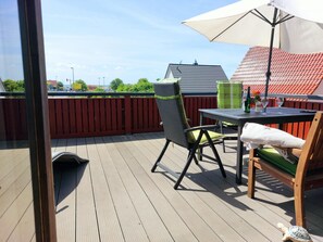 Unclassified image, 5 of 13, button