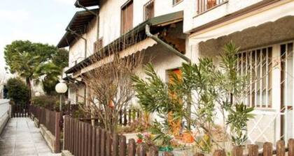 Townhouse, second dwelling of five townhouses