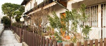 Townhouse, second dwelling of five townhouses