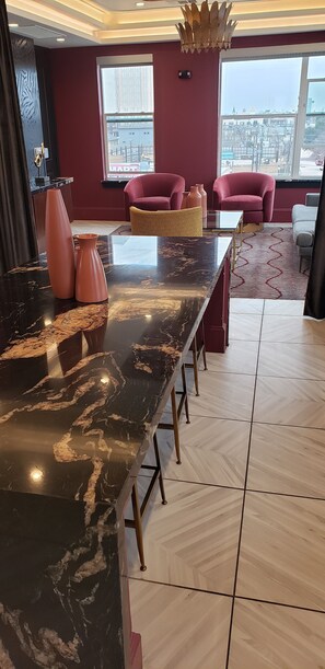 Interior - THE LIGHT HOUSE-Downtown Dallas! 1 bedroom w/ LED. (Dallas)