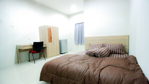 Quarto casal standard | Escrivaninha, Wi-Fi de cortesia