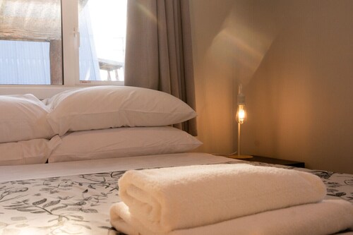 Modernised Mackenzie with central location