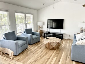 Smart TV, table football