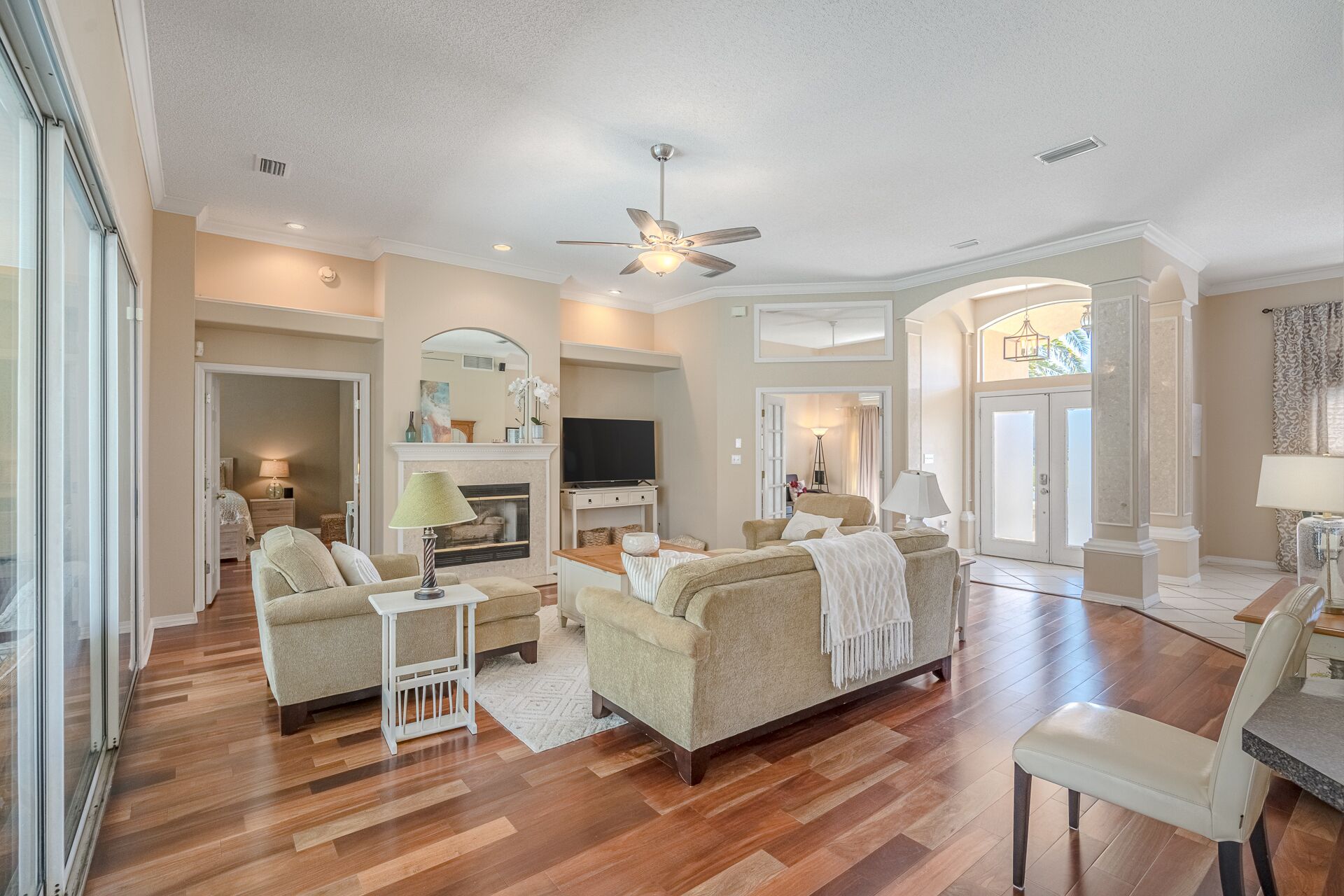 Beautiful House located minutes to Navarre Beach