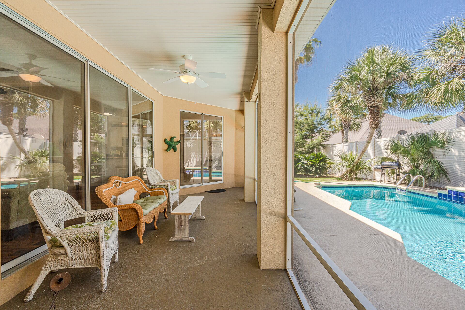 Beautiful House located minutes to Navarre Beach