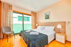 3 bedrooms, iron/ironing board, free WiFi