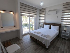 6 Schlafzimmer, Bügeleisen/Bügelbrett, kostenloses WLAN, Bettwäsche