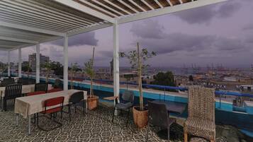 Sundeck