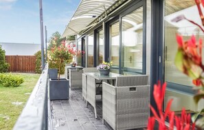 Outdoor dining - 1 bedroom beautiful home in Otterndorf (Otterndorf)