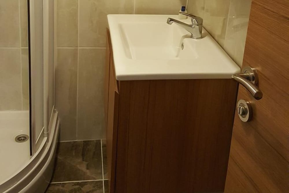 Engin Otel