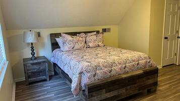 4 chambres, fer et planche à repasser, Wi-Fi gratuit, draps fournis