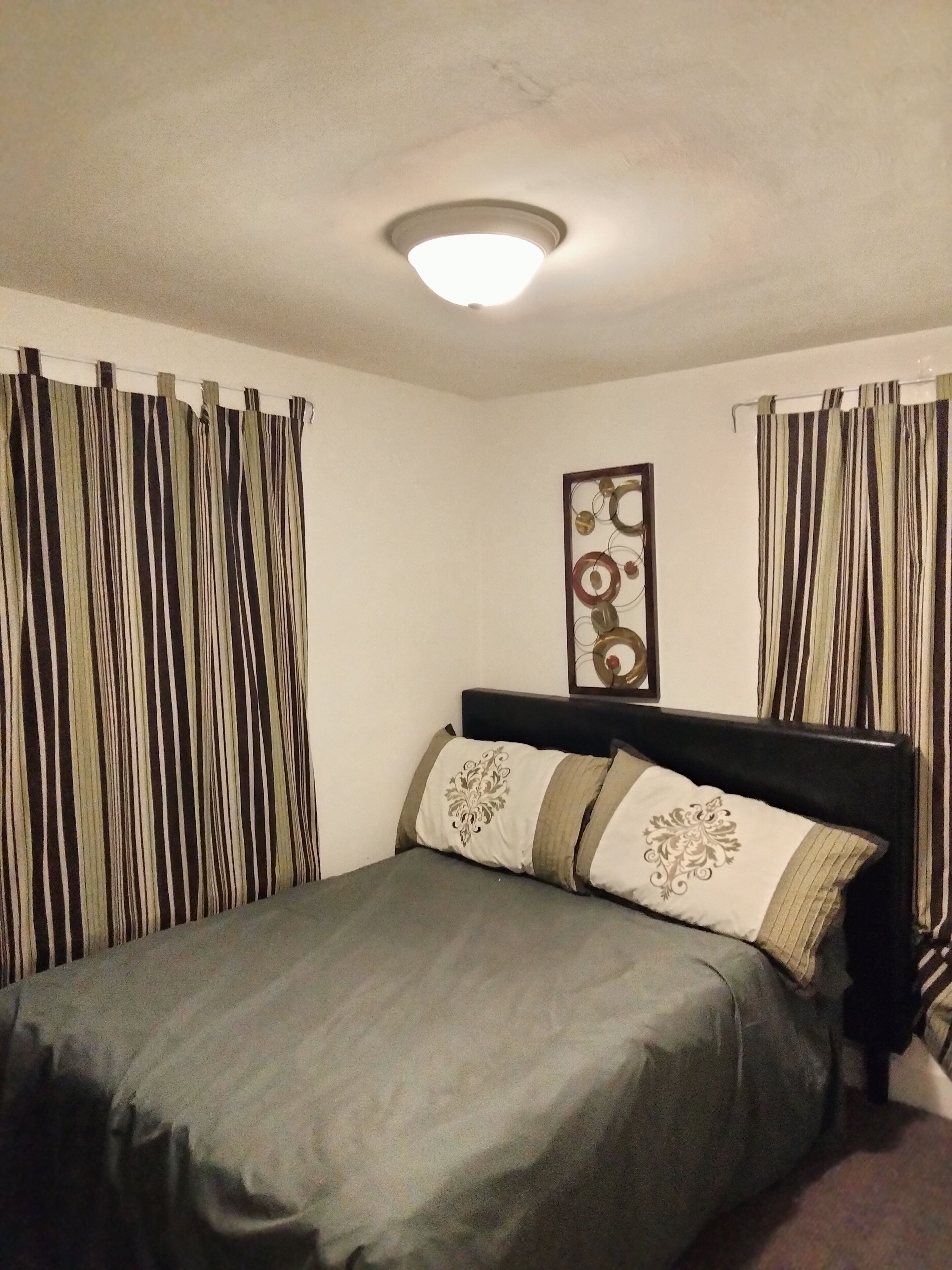 All Brick Cottage-  Quiet, Comfortable Close to UD , Downtown & WPAFB