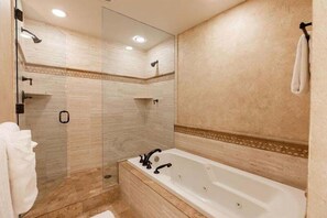 Apartment, 2 Schlafzimmer | Badezimmer | Handtücher